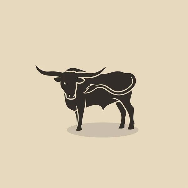 Ilustrasi Vektor Minimalis Dari Bull Pada Latar Beige - Stok Vektor
