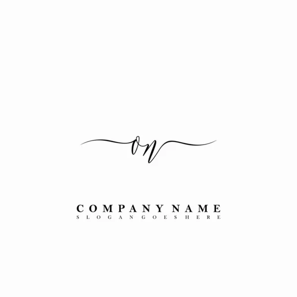 Lettera Iniziale Beauty Calligrafia Logo Vettoriale — Vettoriale Stock