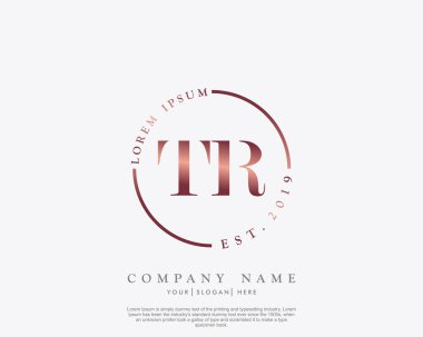 İlk harf TR güzellik el yazısı logo vektörü