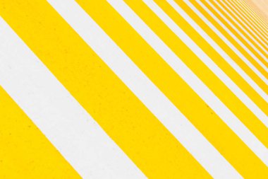 geniş bir alan yaya geçidi işaretleme 