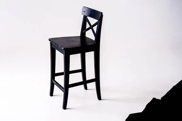 Schwarzer Stuhl Auf Weißem Hintergrund Weißen Raum — Stockfoto