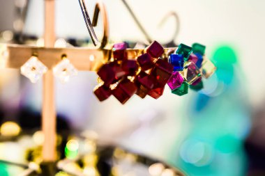  Bayan Takı değerli malzemelerden 