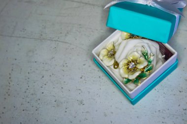 Sevgililer günü, beyaz ya da parlak arka plan öğeleri 