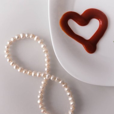 Sevgililer günü, beyaz ya da parlak arka plan öğeleri 