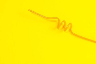 kokteyl veya diğer içecekler için parlak renkli tüpler 