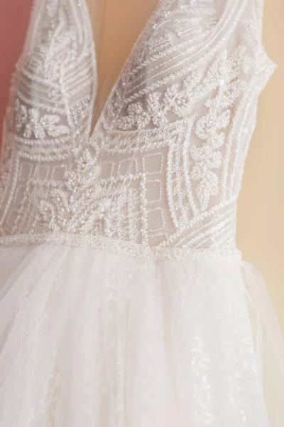 Белое Свадебное Платье Крупным Планом — стоковое фото