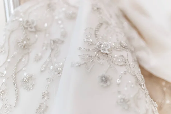 Robe Mariée Près Perles Blanches Motifs — Photo