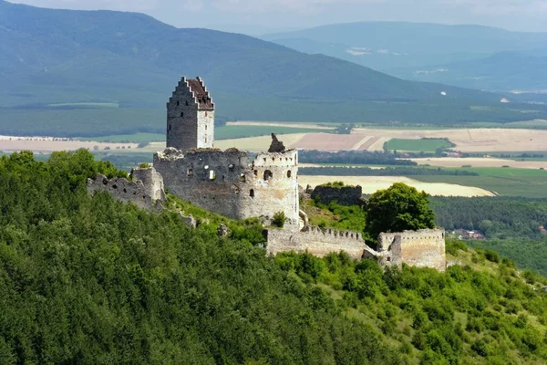 Topolcany Kalesi Harabeleri Slovakya Eski Bir Kale Kaçağı Antik Kale Stok Resim