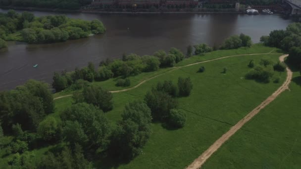 New modern residential complex on the banks of the river. Aerial view — Stock Video