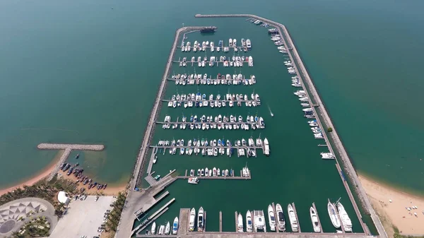 The coast of Pattaya, port , top view,and a lot of great yachts — Stock Photo, Image