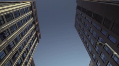 Modern ve sıra dışı tasarımı olan bir yerleşim yeri.