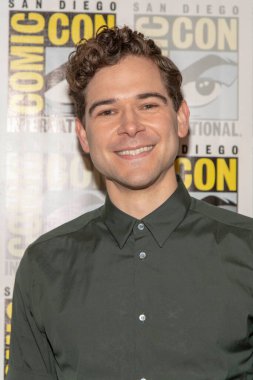 Daniel Maslany 20 Temmuz 2019 'da Hilton Bayfront, San Diego, Kaliforniya' da düzenlenen Uluslararası Comic-Con Uluslararası 
