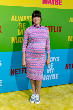 Caroline Morahan, 22 Mayıs 2019 'da Regency Village Theatre, Los Angeles' ta düzenlenen Netflix 'in 