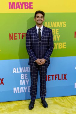 Karan Soni, 22 Mayıs 2019 'da Regency Village Theatre, Los Angeles' ta düzenlenen Netflix 'in 