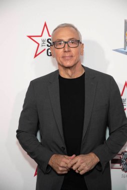 Dr. Drew Pinsky 10 Kasım 2018 'de Los Angeles, Kaliforniya' da düzenlenen AVALON Hollywood 'da Kahramanlar için LAPMF Kahramanlar Poker Turnuvası ve Kumarhane Gecesi Partisi' ne katıldı.