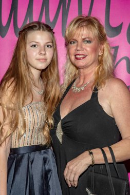 Rimea Kasprzak, 15 Haziran 2018 'de Los Angeles' taki Yüksek Görüş Kilisesi 'ndeki Çölyak Hastalıkları Vakfı yararına Jillian Estell' in Kırmızı Halı Doğum Günü Partisi 'ne katıldı.