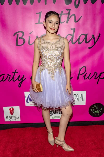 Paris Bravo Attends Jillian Estell Red Carpet Birthday Party Purpose — Stock Photo, Image