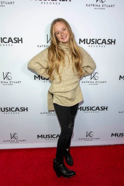 Mackenzie Couch Assiste Soirée Sortie Musicash Records Katrina Stuarts Single — Photo