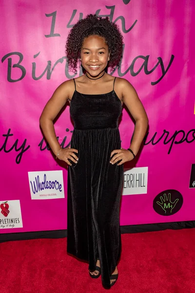 Laya Deleon Hayes Asiste Fiesta Cumpleaños Alfombra Roja Jillian Estell — Foto de Stock