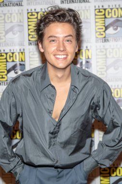 Cole Sprouse 21 Temmuz 2019 'da Hilton Bayfront, San Diego, Kaliforniya' da düzenlenen Uluslararası Comic-Con CW 'nin 