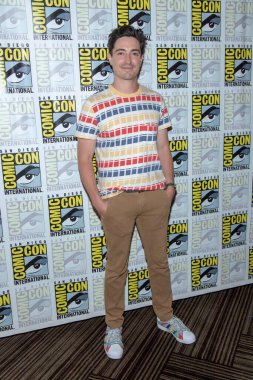 Ben Feldman, 18 Temmuz 2019 'da Hilton Bayfront, San Diego' daki Uluslararası Comic-Con NBC 'nin 