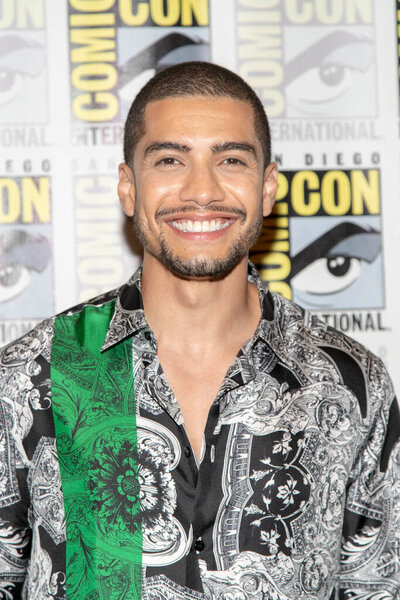 Рик Гонсалес принял участие в конкурсе Comic-Con International CW 's "Arrow" в Hilton Bayfront, Сан-Диего, Калифорния 20 июля 2019 года
