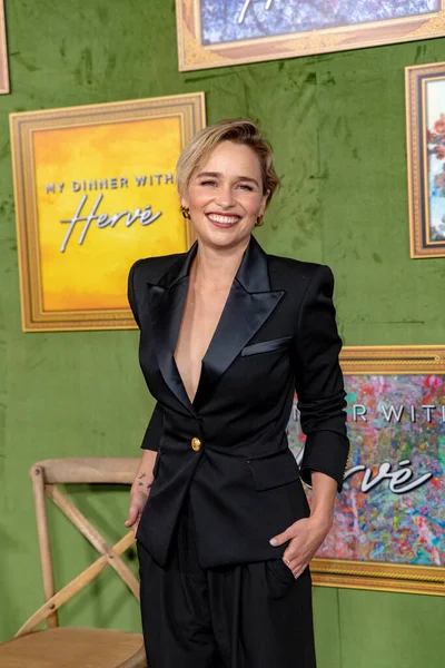 Emilia Clarke Partecipa Alla Premiere Los Angeles Dinner Herve Della — Foto Stock