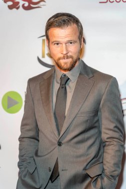 Zac Titus 5 Nisan 2018 'de Burbank, CA' daki Koloni Tiyatrosu 'nda 9. Bağımsızlık Serisi Ödülleri' ne katıldı.