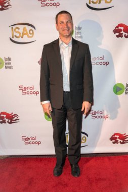 Jared Safier 5 Nisan 2018 'de Burbank, CA' daki Koloni Tiyatrosu 'nda 9. Bağımsızlık Serisi Ödüllerine katıldı.