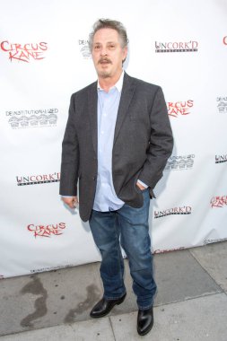 Fred Olen Ray, 30 Ağustos 2017 'de Beverly Hills, Kaliforniya' daki Laemmle Ahrua Güzel Sanatlar Tiyatrosu 'nda CRCUS KANE' nin dünya prömiyerine katıldı.