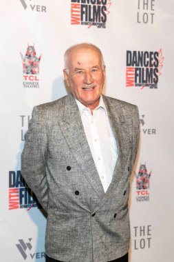 Ernie Rowland, Hollywood, Kaliforniya 'daki TCL Çin Tiyatrosu' nda 16 Haziran 2018 'de Dünyanın Sonu' nda Film Festivali 'ne katıldı. 