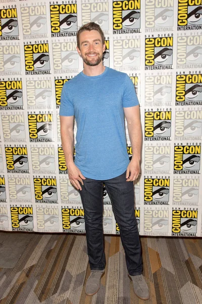 Robert Buckley Παρευρίσκεται Στην Αίθουσα Τύπου Izombie Στο Comic Con — Φωτογραφία Αρχείου