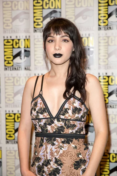 Hannah Marks Asiste Sala Prensa Dirk Gently Holistic Detective Agency —  Fotos de Stock