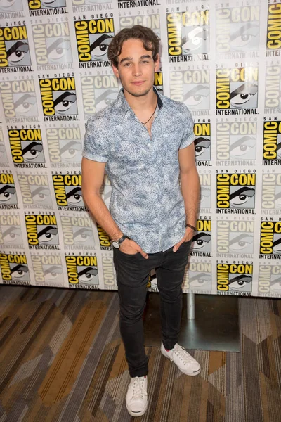 Alberto Rosende Παρευρίσκεται Στην Αίθουσα Τύπου Shadowhunters Στο Comic Con — Φωτογραφία Αρχείου