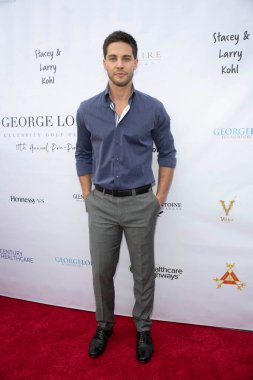 Dekan Geyer, 6 Mayıs 2018 'de Los Angeles' taki Baltaire Restoranı 'nda düzenlenen 11. George Lopez Klasik Golf Öncesi Partisi' ne katıldı.