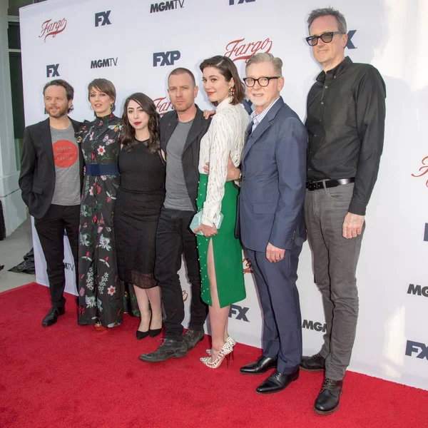 Fargo Oyuncuları ve Yapımcıları, 11 Mayıs 'ta Kuzey Hollywood CA' da FXs FARGO, Şaban Medya Merkezi için düzenlenen FYC etkinliğine katıldılar..  