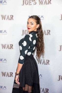 Victoria Konefal, 5 Kasım 2015 'te Harmony Gold Tiyatrosu' nda 