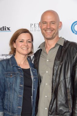 Lisa Lucas, Morse Bicknell 11. Geleneksel Los Angeles Yunan Film Festivali 'ne 11 Haziran 2017' de Mısır Tiyatrosu 'nda Kapatılan Kırmızı Halı' da katıldı.. 