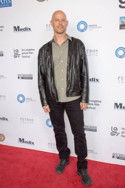 Morse Bicknell 11. Geleneksel Los Angeles Yunan Film Festivali 'ne 11 Haziran 2017' de Mısır Tiyatrosu 'nda Kapatılan Kırmızı Halı' da katıldı.. 