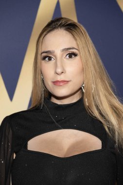 Aktris Meitar Paz, 14 Eylül 2025 'te Los Angeles, Los Angeles' taki SkyBar Mondrian Oteli 'nde Gece Yaşamı, Emmy Ödülleri' ni sunar.