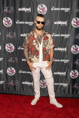 Joey 'Doc' Keller, 22 Eylül 2025 'te Frida Cinema, Los Angeles' ta 17. Cadılık Sanatı 'nın dünya prömiyerine katıldı.