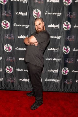 Tyler Vance, 22 Eylül 2025 'te Frida Cinema, Los Angeles' ta 17. Büyücülük Dünya Premiere 'ine katıldı.