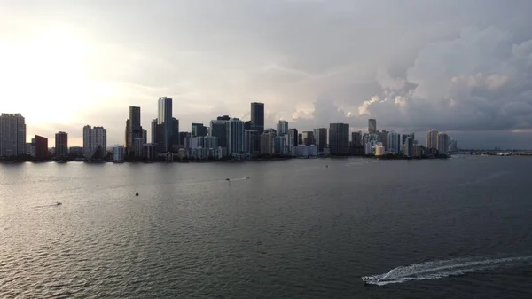 Die Stadt Miami Mit Dem Sonnenuntergang Von Oben Gesehen — Stockfoto