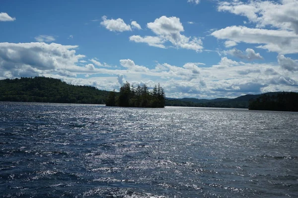 Ostrovy Hory Jezeře Squam Lodi — Stock fotografie