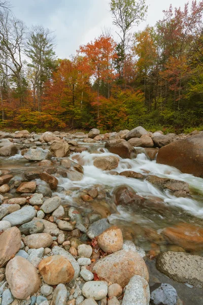 Franconia Falls Stezka Poblíž Dálnice Kancamagus Plném Rozkvětu Podzim New — Stock fotografie