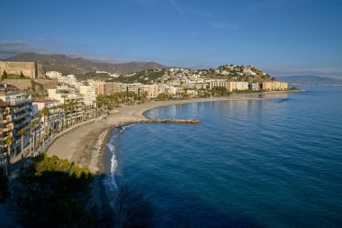 Granada 'daki plaja bir gezi.
