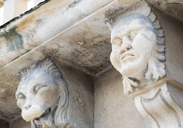 Closeup View Mascarons Funny Faces Balcony Baroque Palace Province Syracuse — Stock Photo, Image