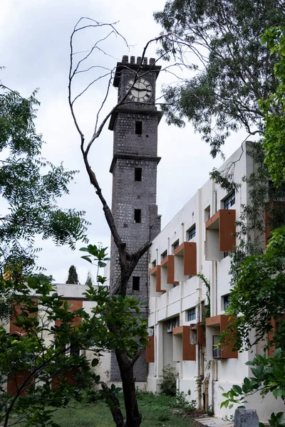 Kalaburagi Karnataka Índia Junho 2020 Torre Relógio Biblioteca Universidade Gulbarga — Fotografia de Stock