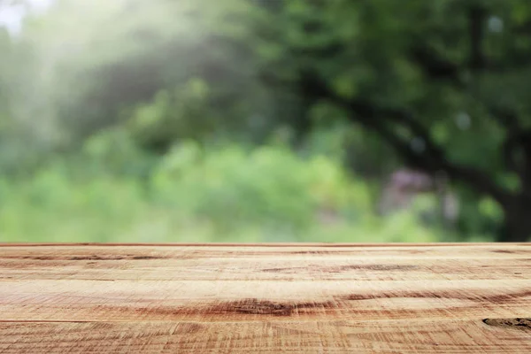 Bokeh Vert Abstrait Flou Jardin Fond Table Bois — Photo