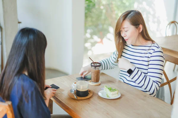 Asian Woman Talk Friend Coffee Shop Happiness Feeling — Stock Photo, Image